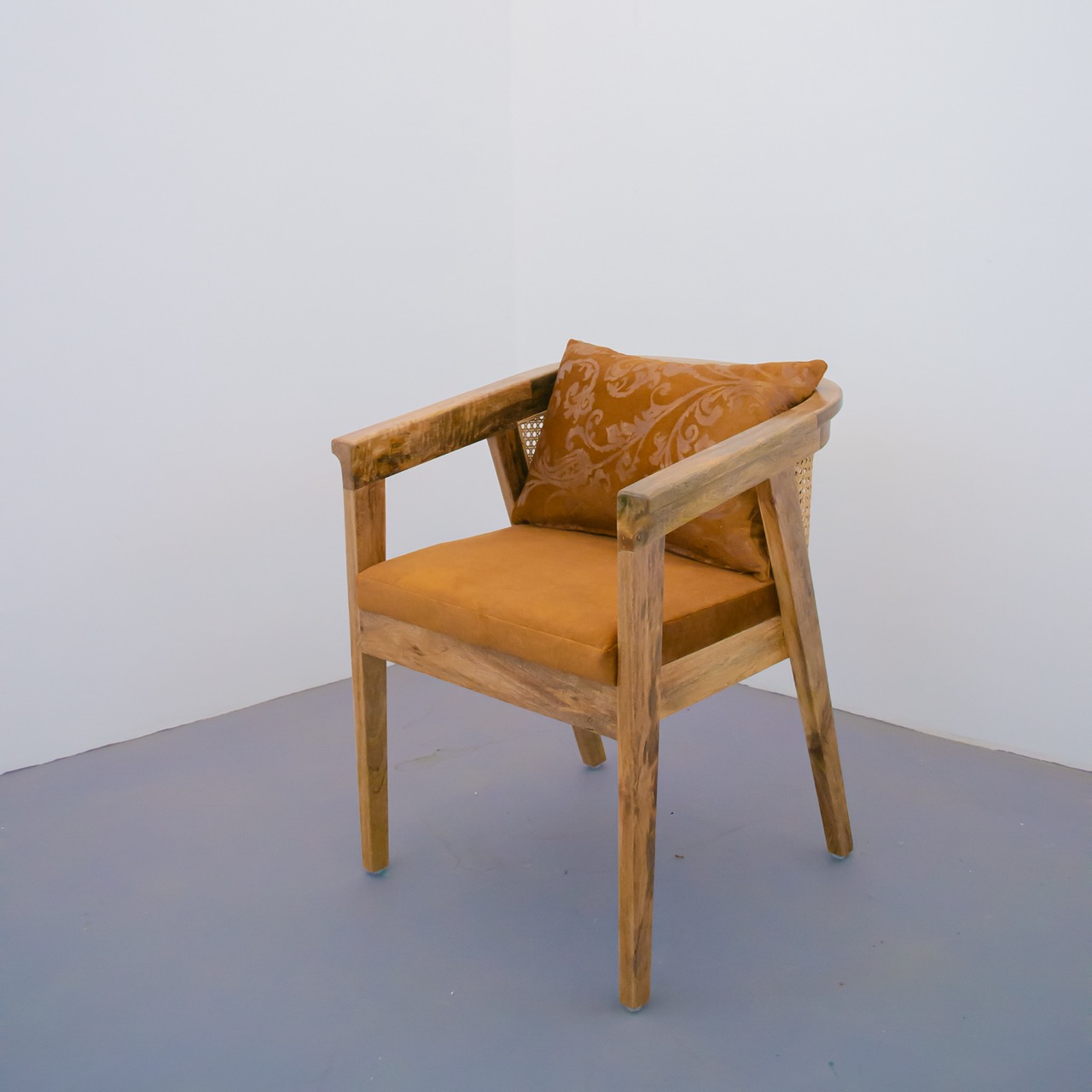 Shrinkhala Chair